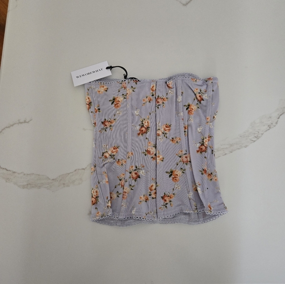 WEWOREWHAT Lace Corset - Picture 5 of 8